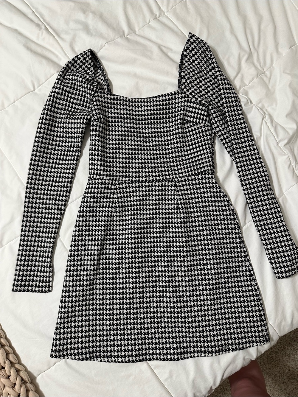 Black & White Houndstooth Square Neck Long Sleeve Dress